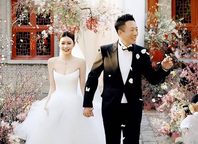 汪小菲成都带娃,大S前夫新家庭温馨和睦 汪小菲成都带娃,大S前夫新家庭温馨和睦