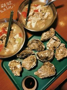 男朋友舔生蚝我该怎么配合，情侣吃生蚝互动，增进感情甜蜜时刻