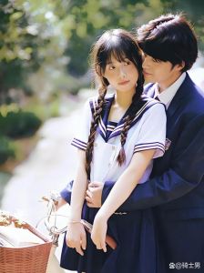 日本年轻人看恋爱真人秀，粉色巴士高中生游戏师生暧昧，剧本也超吸引人！