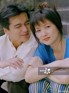何晴许晴，明星情路多波折，珍惜平凡生活