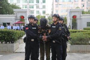 安徽一对夫妻杀人潜逃二十多年，凶手20年后落网，悲剧难愈
