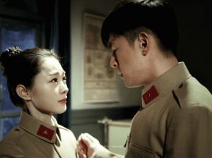 伪装夫妻，表面恩爱，内心疏离？