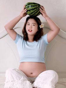 困妻入怀小胖子拍肚子，从讨厌到甜蜜爱恋