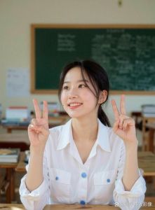 学妹会撩人，学妹创业，我暗恋她弟
