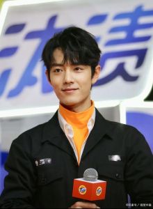 就想和他谈个恋爱by厉东忍，校园娱乐山道的甜蜜瞬间